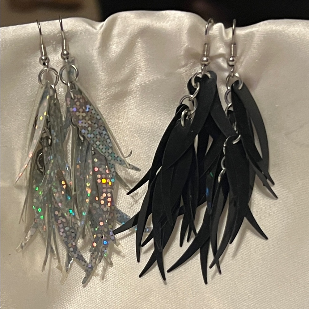2 Pairs Elegant Silver and Black colored Dangle Earrings